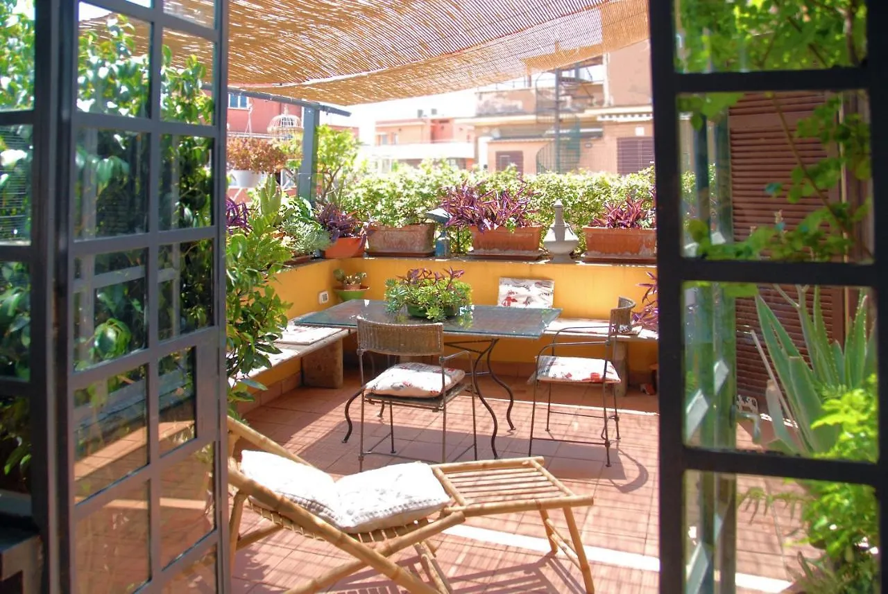Apartment Appartamento Fiore Rome