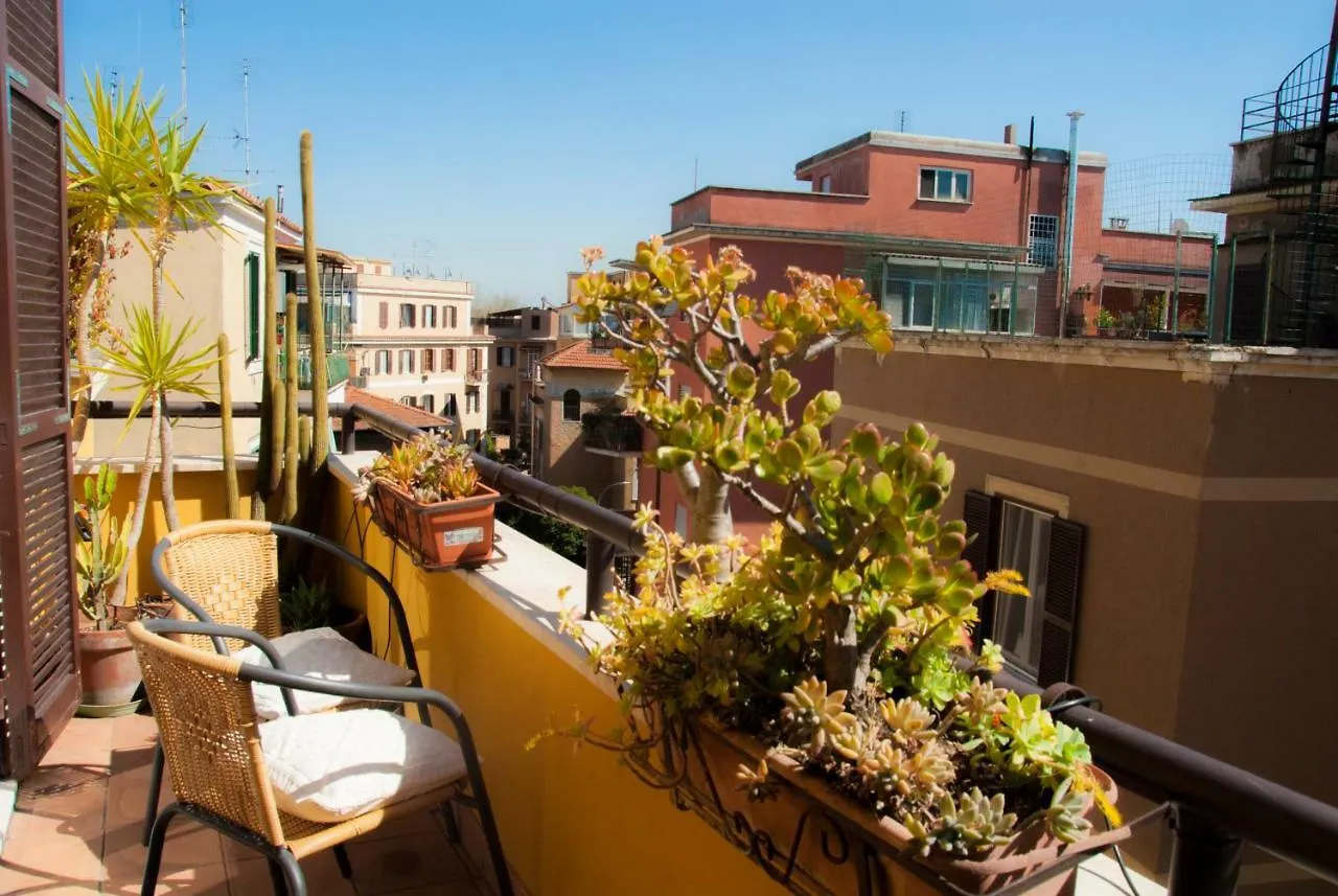 Apartment Appartamento Fiore Rome